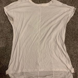 Lululemon tshirt
